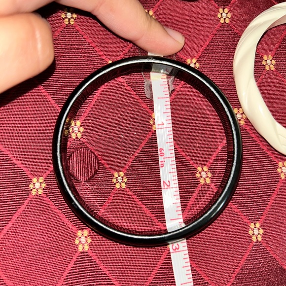 Vintage bracelet bundle - black and cream colored - Picture 2 of 9